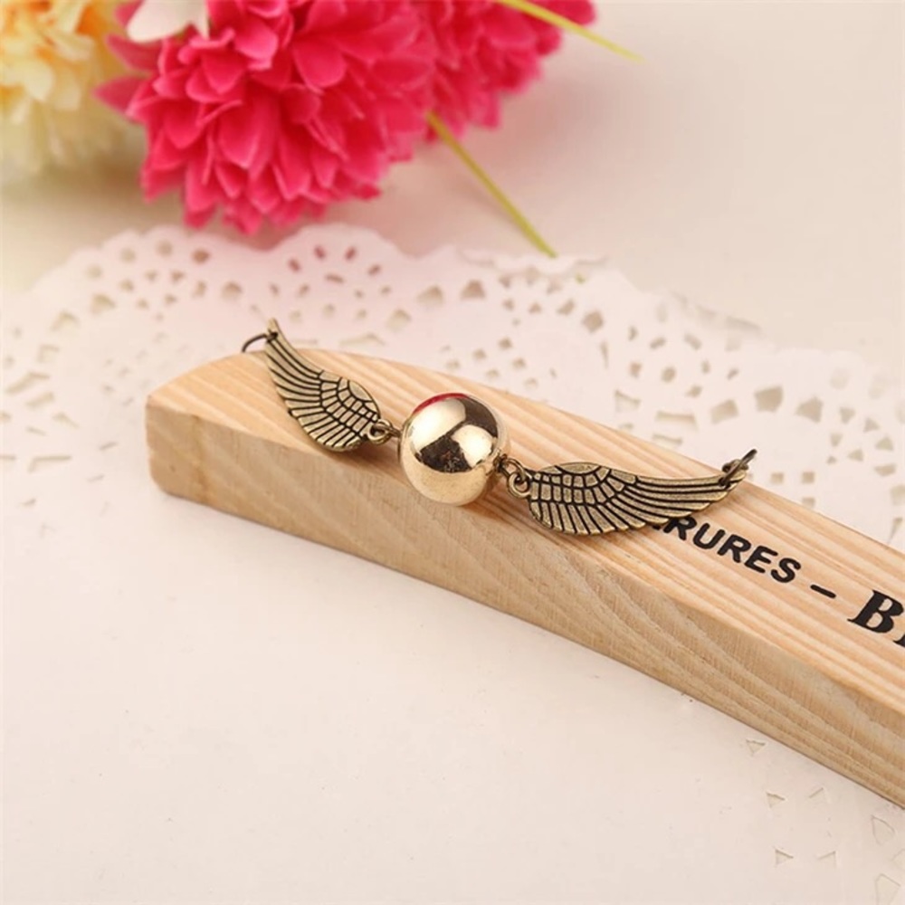 🎉 New Harry Potter Golden Snitch Quidditch Bracelet